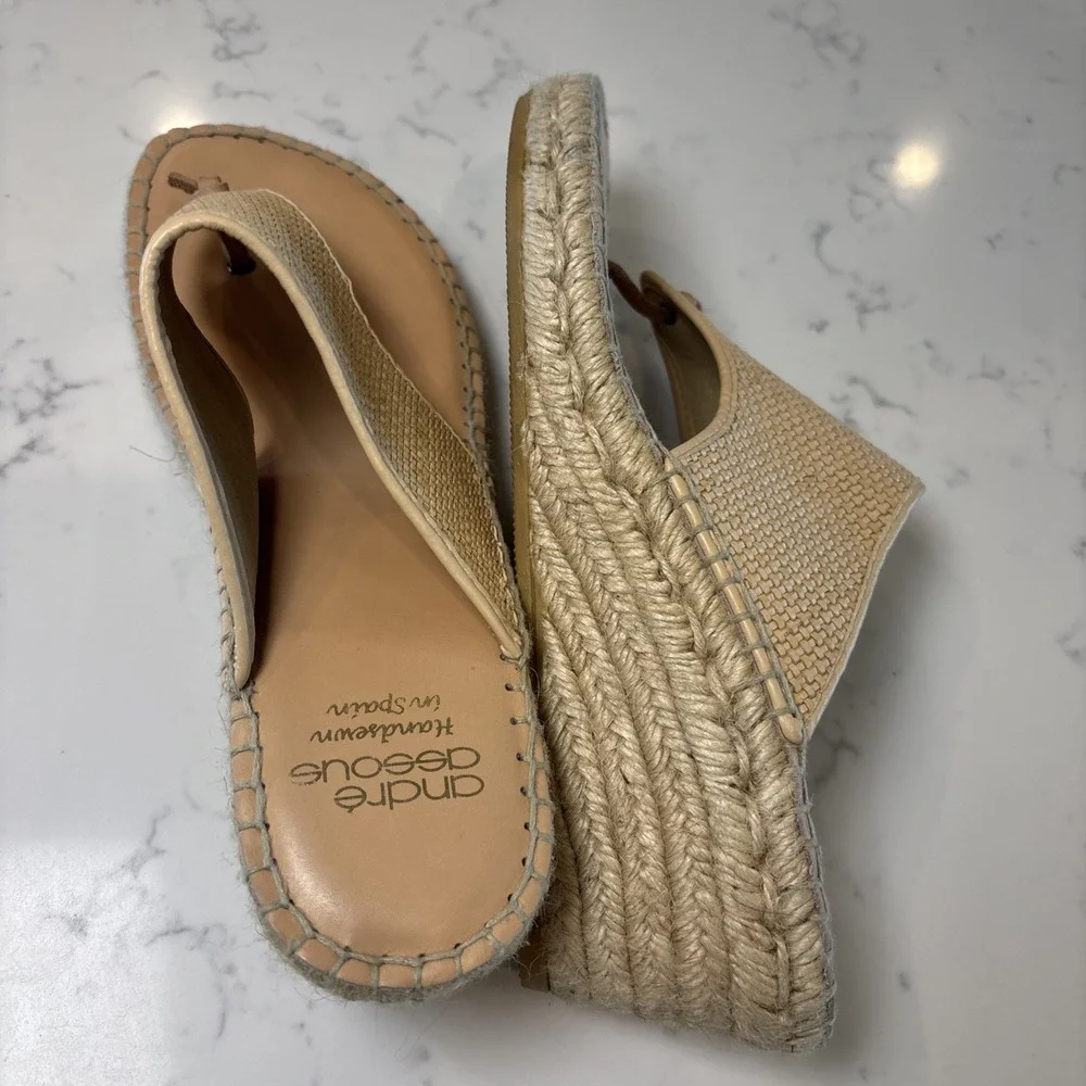 Andre Assous Sandals 41 US 10‎  Raffia Leather Thong Espadrille Wedge Spain
